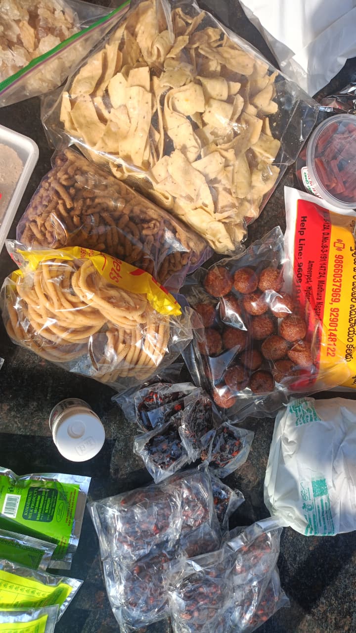 courier near me kphb